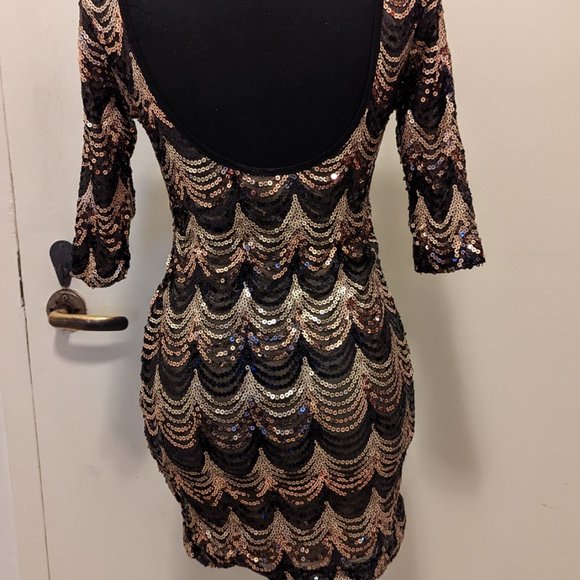A'GACI Met Gold Mini Dress - Picture 16 of 16
